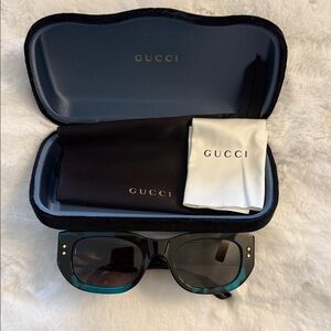Gucci Black and Teal Oversized Square Sunglasses